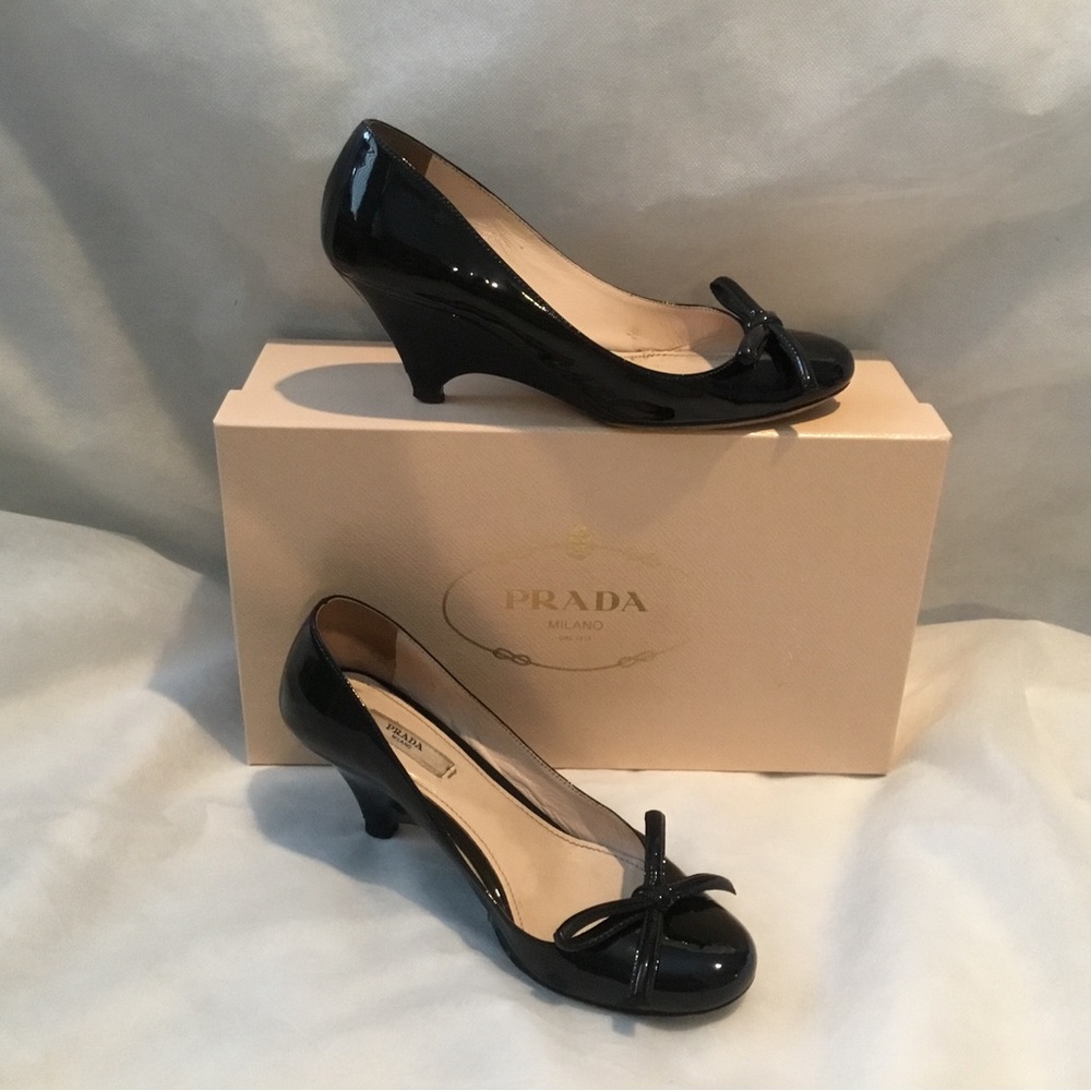 Authentic Prada Calzature Donna Vernice Nero Patent Wedge Pump, Size 5.5